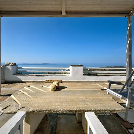 Гостевой дом Sea View Exclusive - Tinos 4*